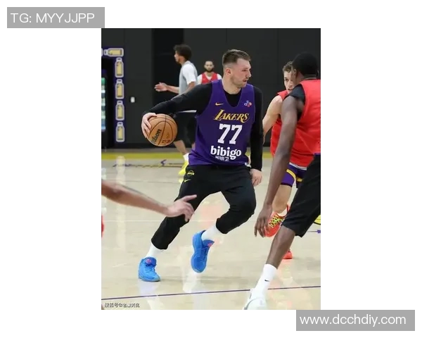 卢卡·东契奇手臂肌肉训练助独行侠力克湖人登顶西部第二