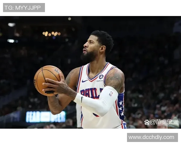 保罗·乔治四年2.12亿美元顶薪续约引热议：伤病风险与球队未来成隐忧，球迷怒批“NBA史上第二烂签约