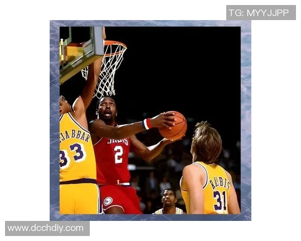 06年火箭与爵士激战回顾：经典对决中的传奇瞬间与精彩表现